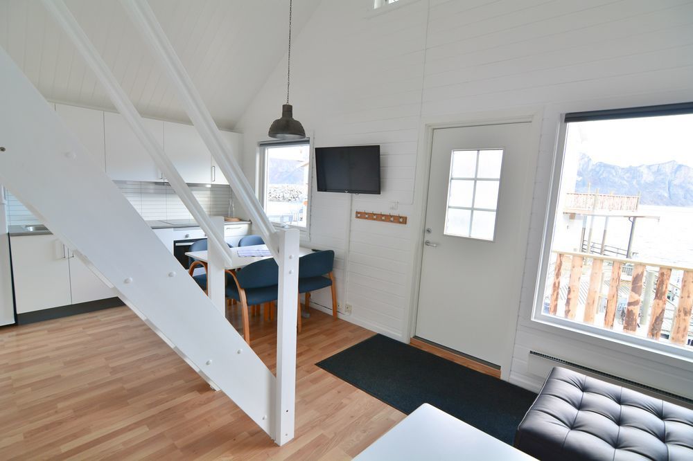 Mefjord Brygge Hotel Tromso Bagian luar foto