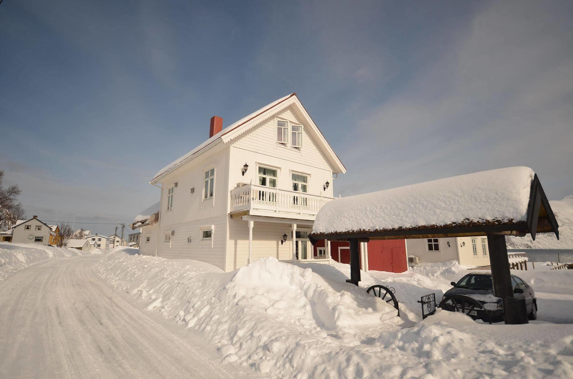 Mefjord Brygge Hotel Tromso Bagian luar foto